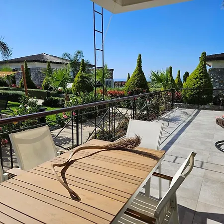 Serene Three-bedroom Retreat In Unforgettable Setting Κερύνεια