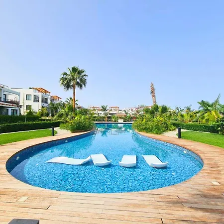 Serene Three-bedroom Retreat In Unforgettable Setting Κερύνεια